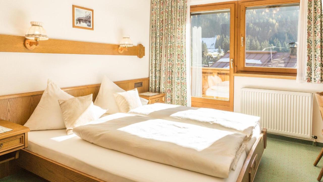 Bellamonte Bed and Breakfast Sankt Anton am Arlberg Exteriör bild
