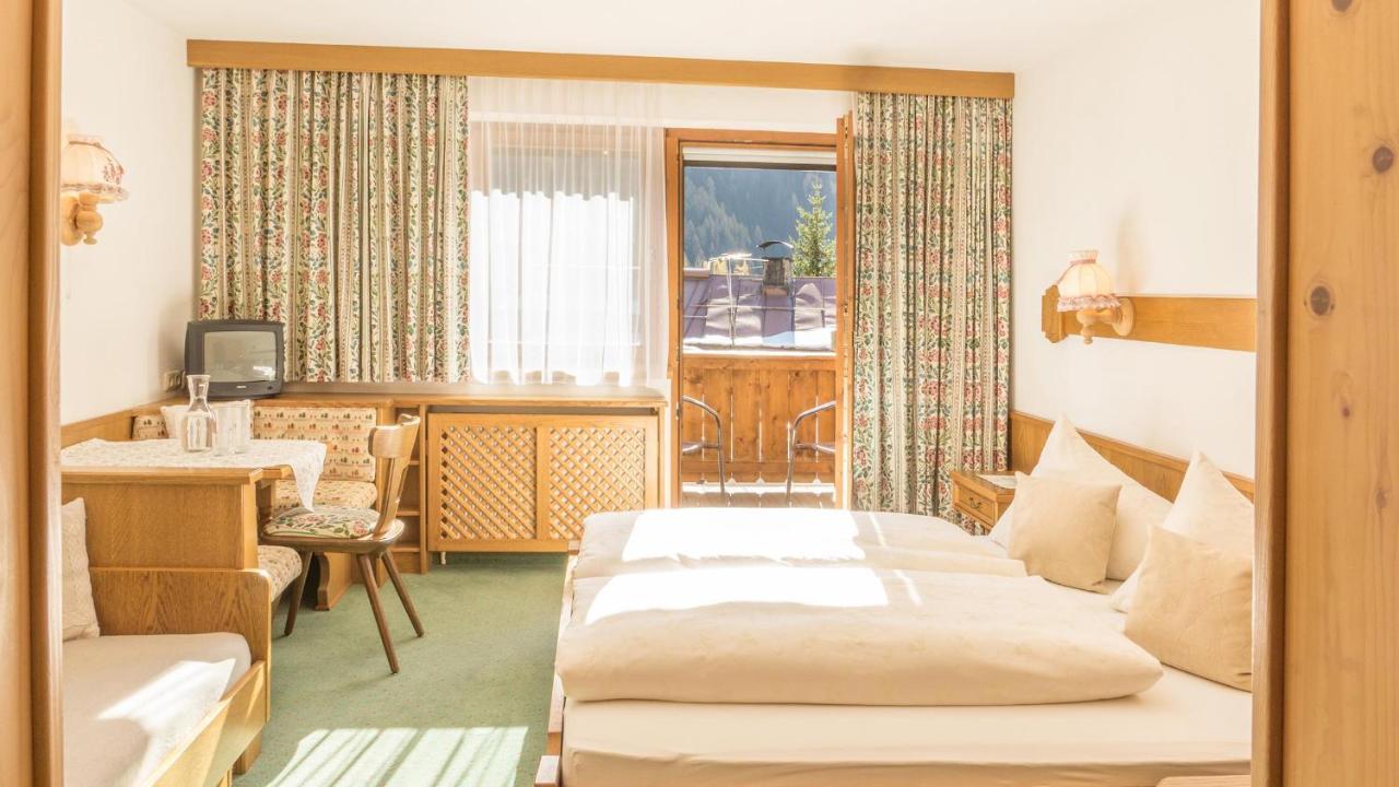 Bellamonte Bed and Breakfast Sankt Anton am Arlberg Exteriör bild
