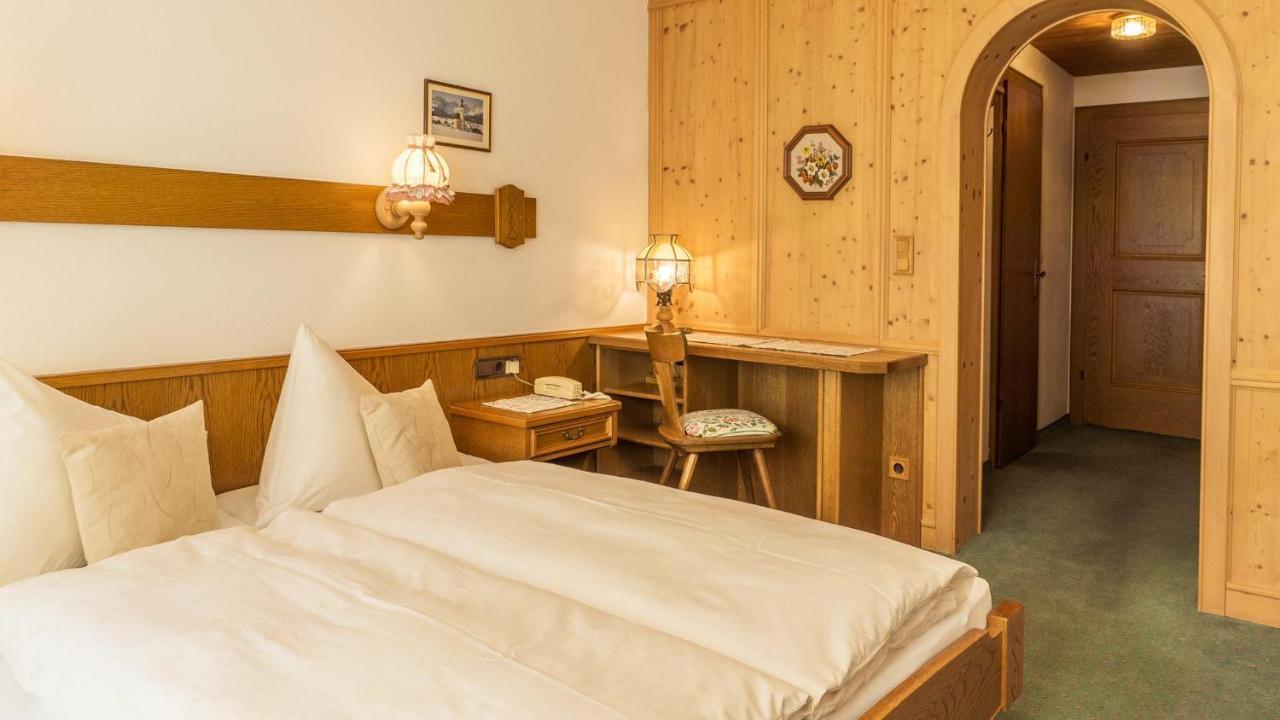 Bellamonte Bed and Breakfast Sankt Anton am Arlberg Exteriör bild